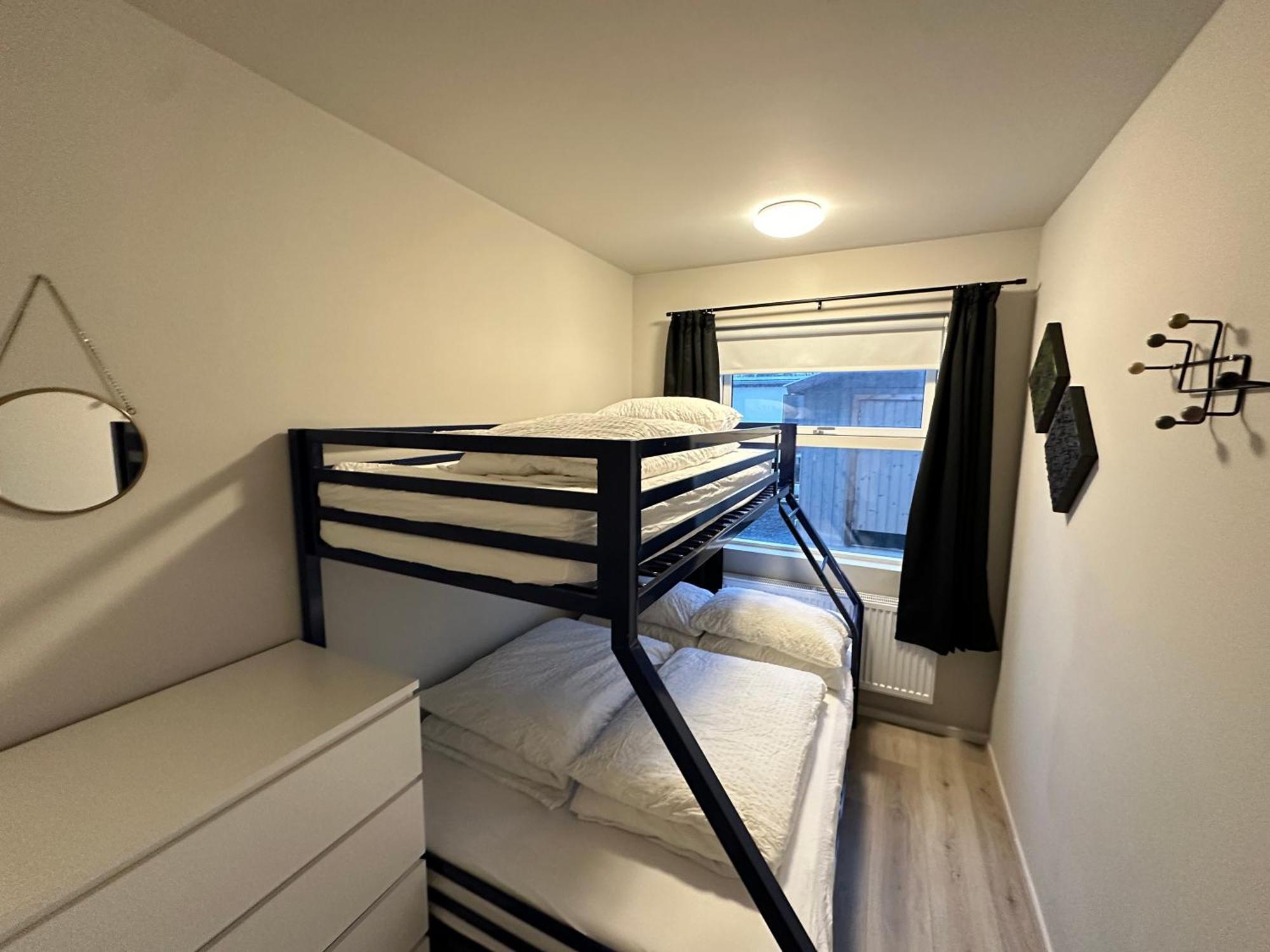 Spacious And Family Friendly Apartment In Kopavogur Reykjavík Esterno foto